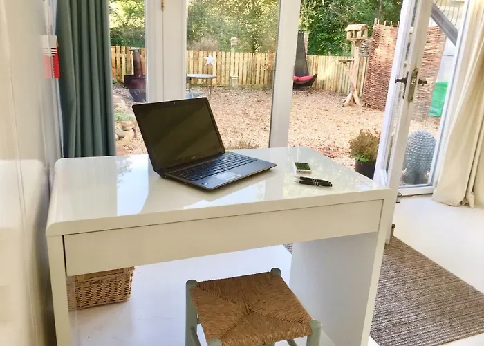 The Retreat * קרליסל