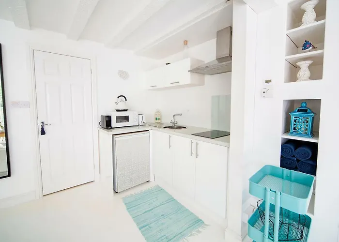 The Retreat * קרליסל